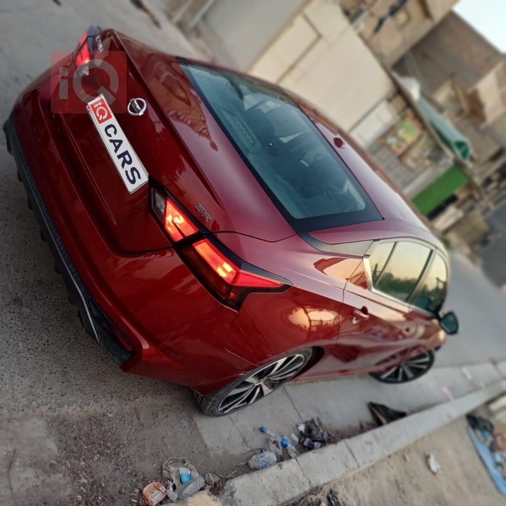 نيسان ألتيما